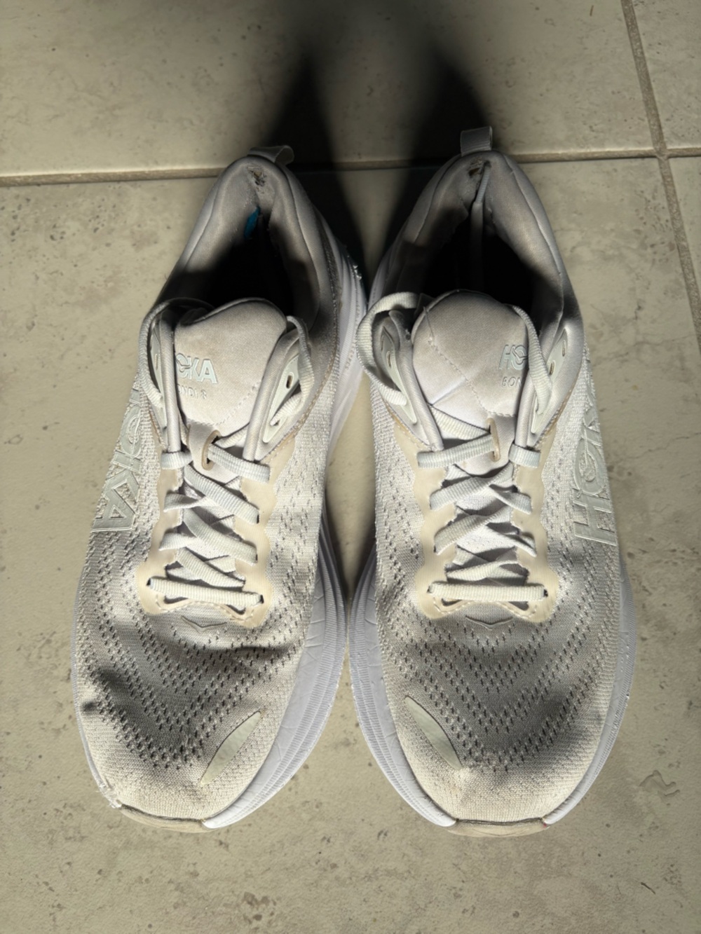 Hoka White Bondi size 9